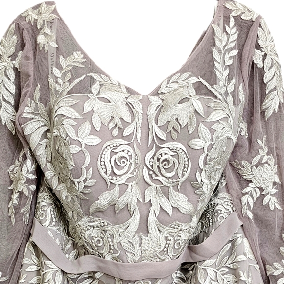 Nwt JJs House Taupe Floral Embroidered Lace Illusion Neckline Mother/Bri… - Picture 6 of 17